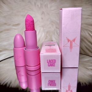 NIB Jeffree Star Velvet Trap Lipstick, Laced Cake
